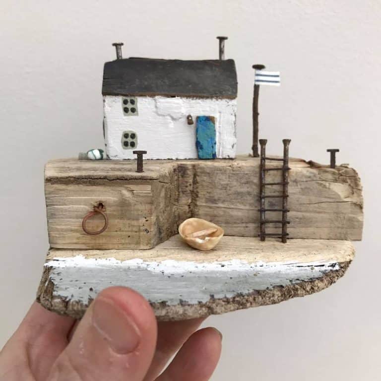click through to find out all you need to know about driftwood crafts with great ideas for driftwood houses, boats, decorations and more to try at home