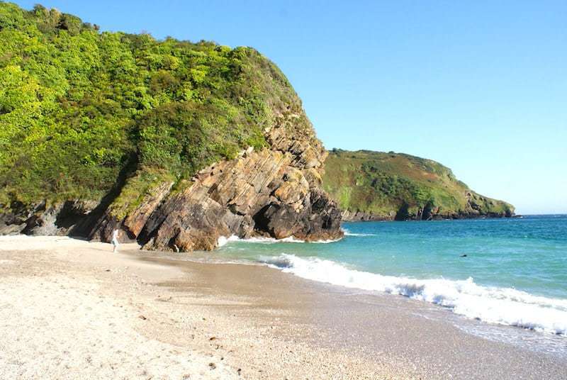 love Lantic Bay in Cornwall. Click through to discover the special places and local finds we share because we think you'll love them too
