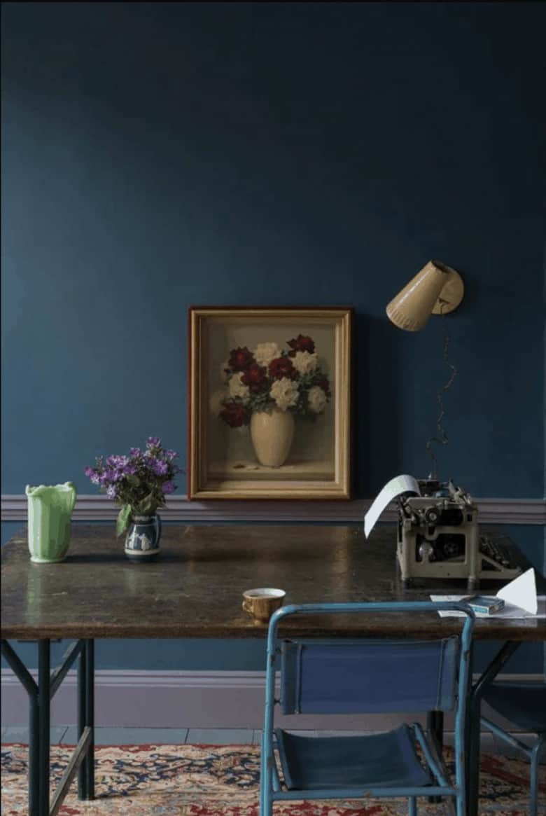 stiffkey blue paint by farrow and ball - a beautiful deep dark blue emulsion that creates a bohemian artistic english cottage feel #stiffkey #blue #farrowandball #cottage