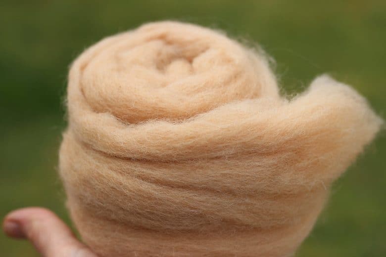 natural shetland wool for felting
