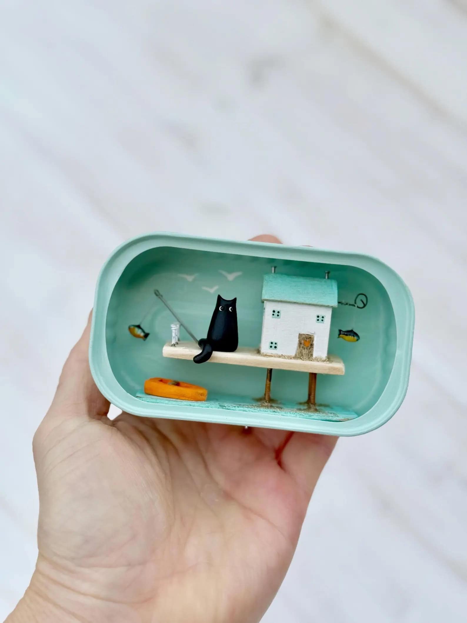 DRIFTWOOD ART CAT AND COASTAL COTTAGE IN SARDINE TIN BY SALTY SHORES DRIFTWOOD