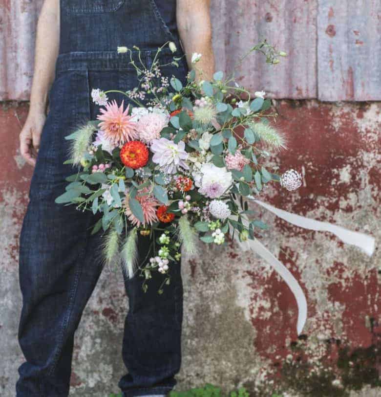 autumn flower arrangement green and gorgeous #autumn #flower #arrangement #ideas #frombritainwithlove