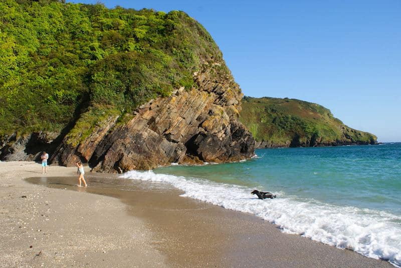 love Lantic Bay in Cornwall golden sandy beach with blue green sea. Click through to discover the special places and local finds we share because we think you'll love them too