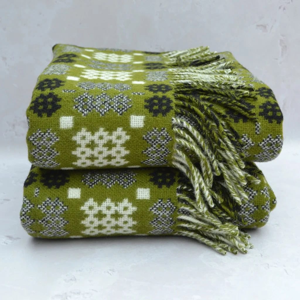 green wool welsh blanket tir glas