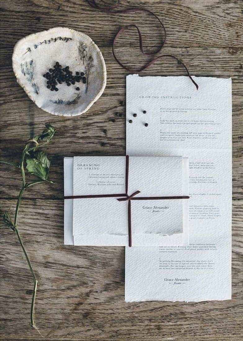love this sweet pea seeds christmas bundle by Grace Alexander flowers - perfect for nature loving gardeners who can get their hands in some compost and get planting these beautiful flowers over the Christmas holidays