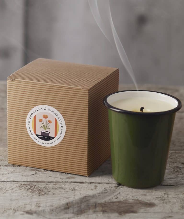 love this natural soy handmade candle in refillable enamel made in England with citronella and clementine essential oils for a natural aromatherapy candle with zero waste credentials and an uplifting mood enhancing outdoor candle by Denys & Fielding. Click through to discover other beautiful candles in this range as well as other natural candles I love by other UK makers and ethical producers 