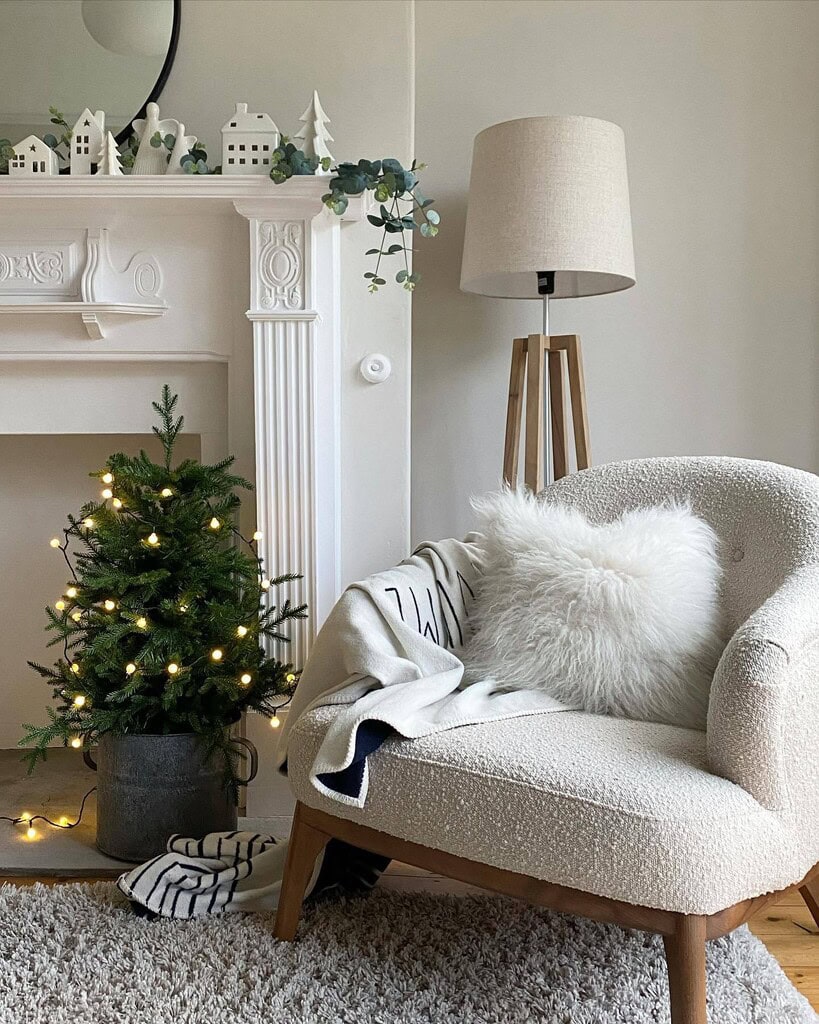 skimming stone farrow and ball paint a soft creamy stone beige with grey undertones and a classic neutral shade living room walls and perfect as a neutral backdrop to festive christmas decorations