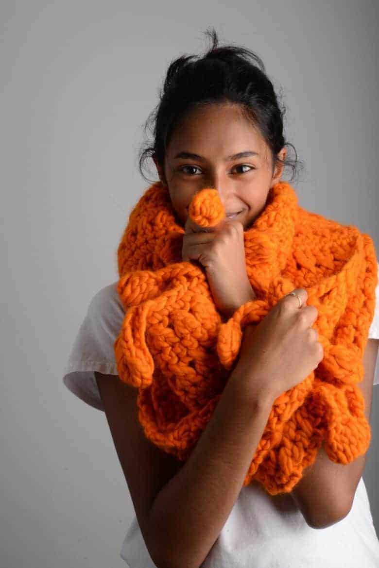 chunky bright orange crochet bobble scarf pattern #crochet #beginners #pattern #scarf #bobble