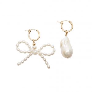 margaux studios mismatched pearl earrings hallows handmade