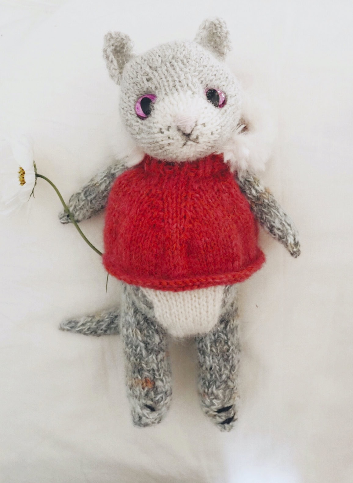 kitten toy easy free knitting pattern by claire garland
