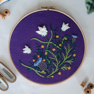 william morris embroidery kit by paraffle