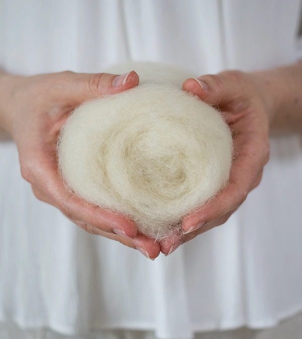 Guide to the best wool for felting and needle sculpting From Britain