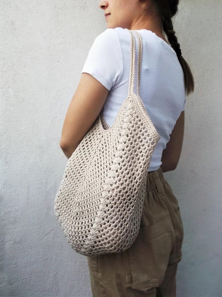 dundo market bag crochet pattern by Helga Mandl and available to buy as a printable PDF pattern on Love Crafts