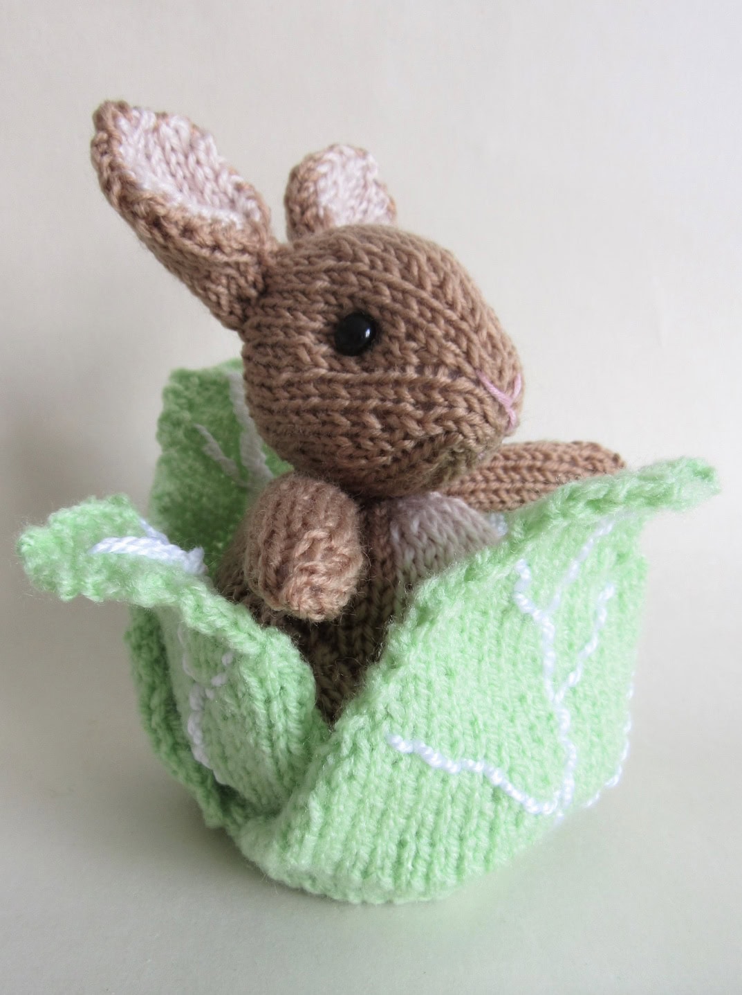 bunny rabbit chocolate orange cover knitting pattern