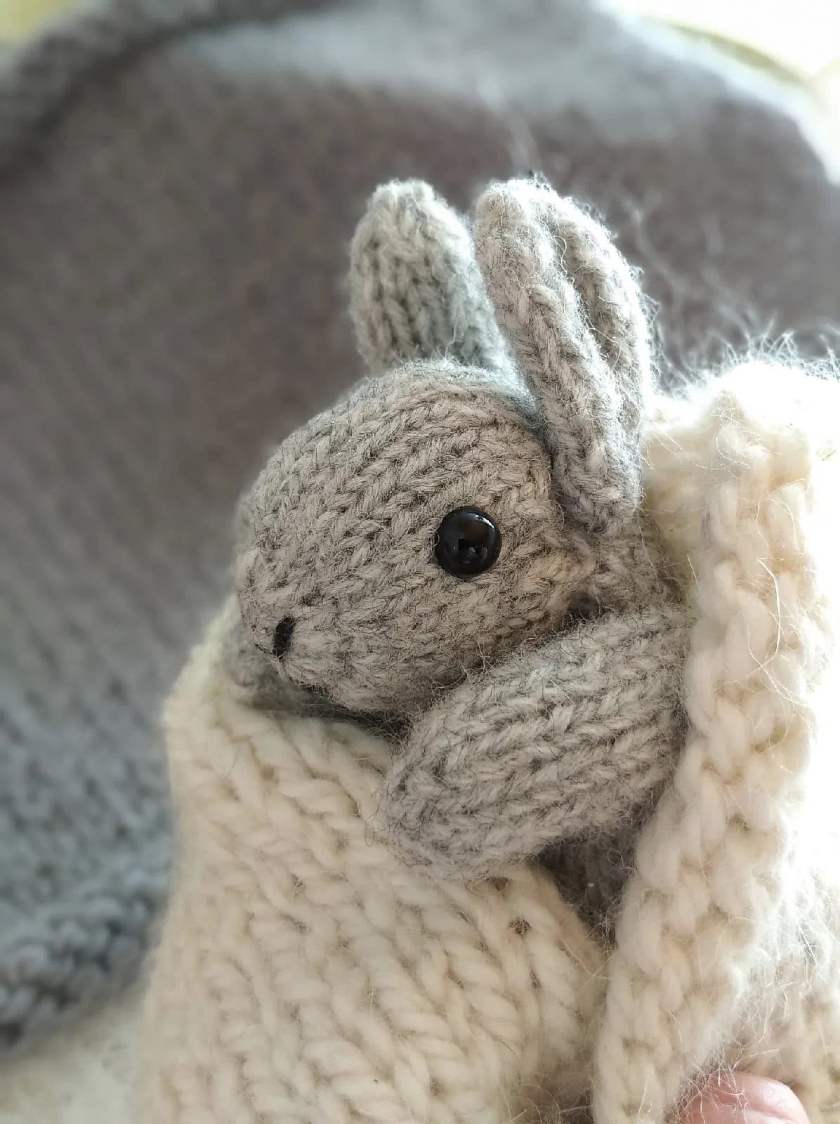 bunny soft toy free knitting pattern by Ola Oslopova