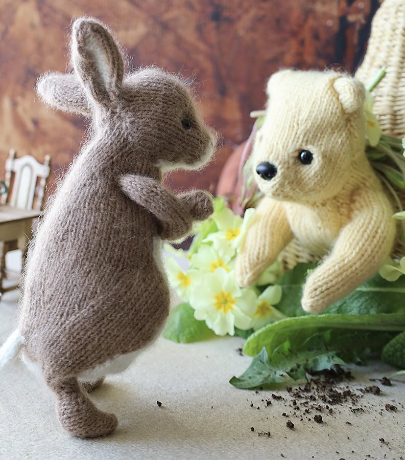 wabbit the rabbit free toy knitting pattern by claire garland aka dot pebbles knits and free