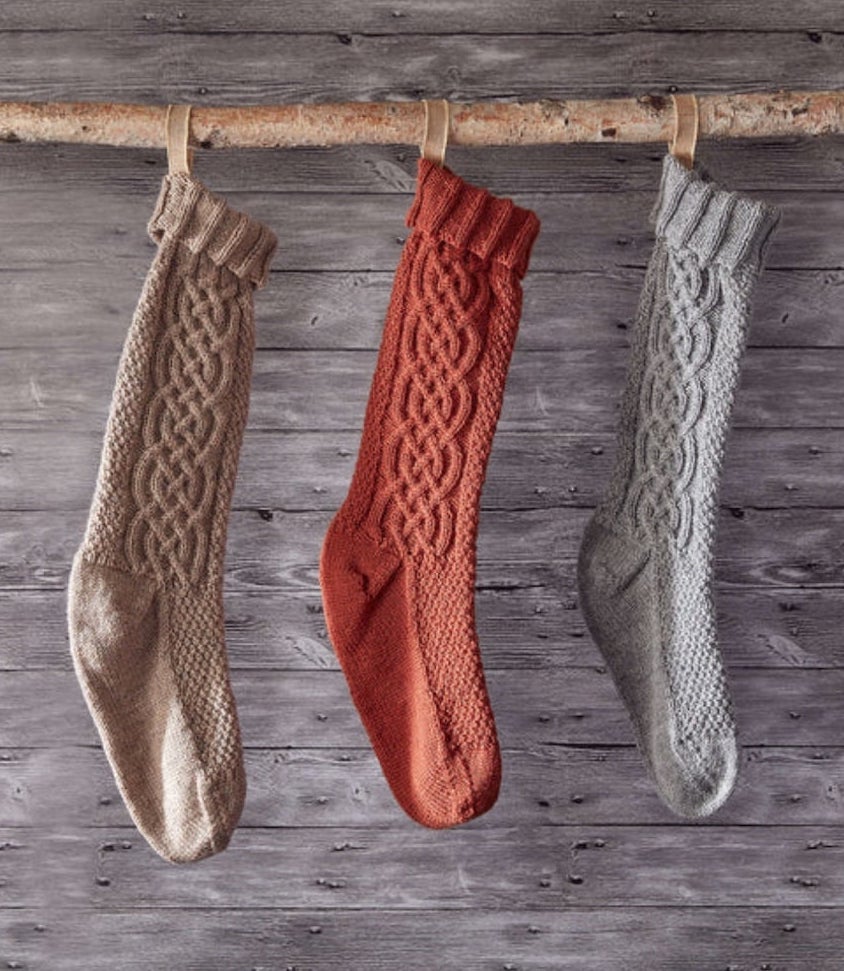 yarnspirations patons free sugar twist cabled christmas stocking knitting pattern