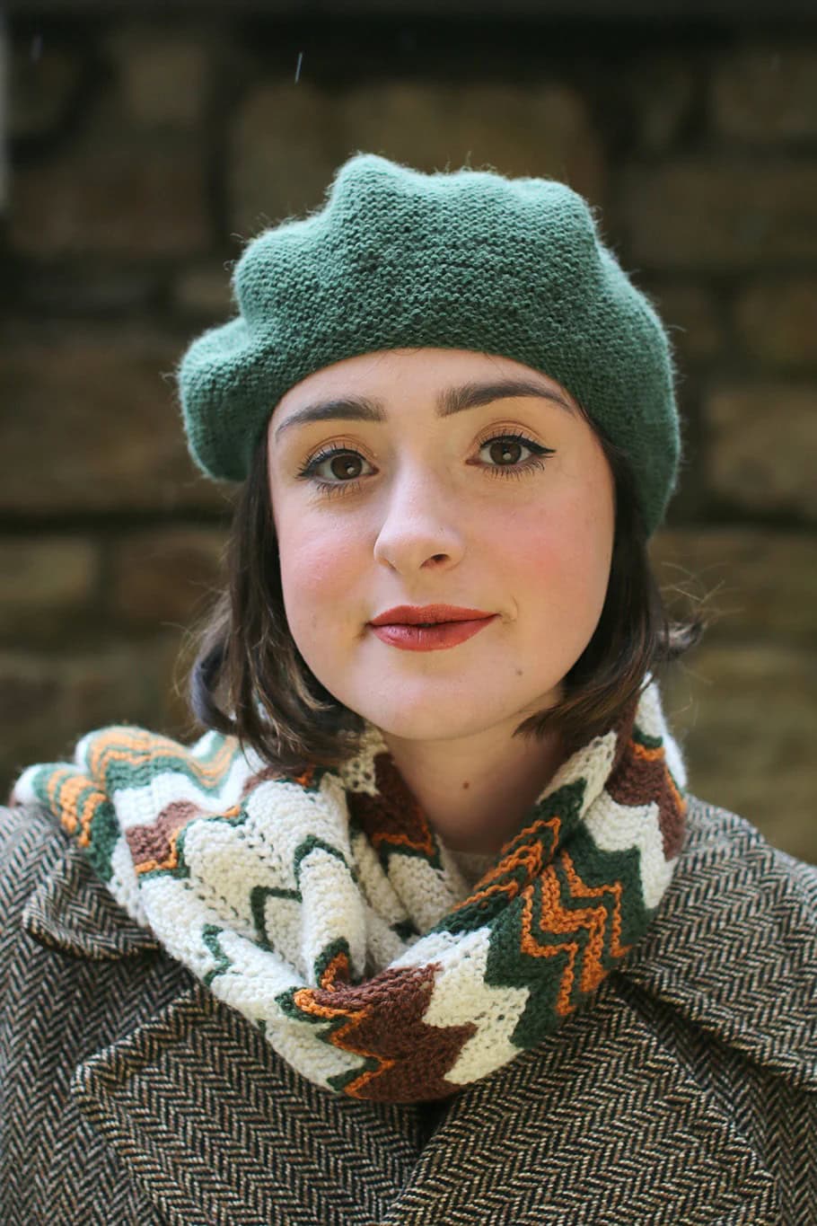 sunday pictorial vintage style beret knitting pattern by susan crawford