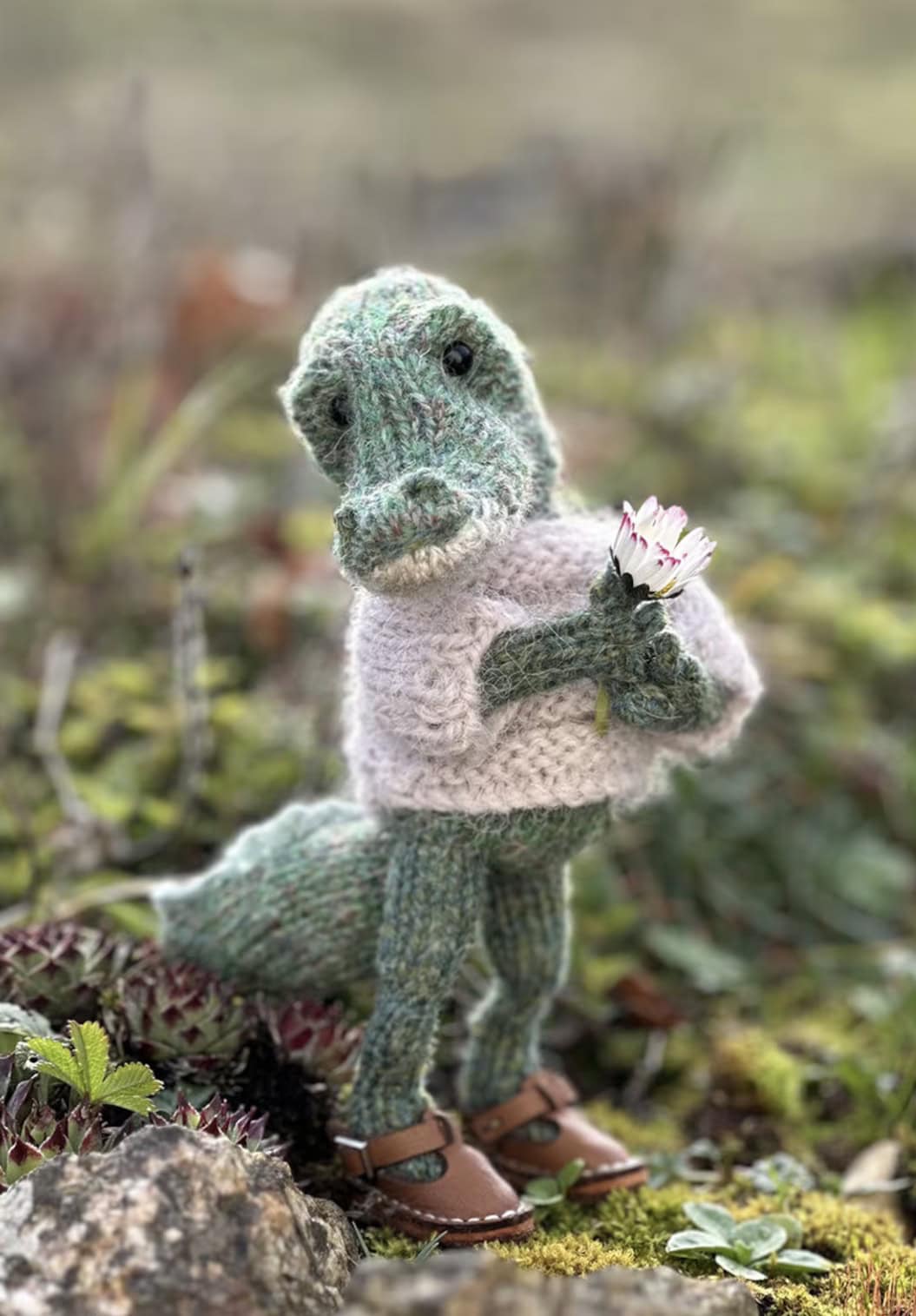 croc doll knitting pattern by claire garland