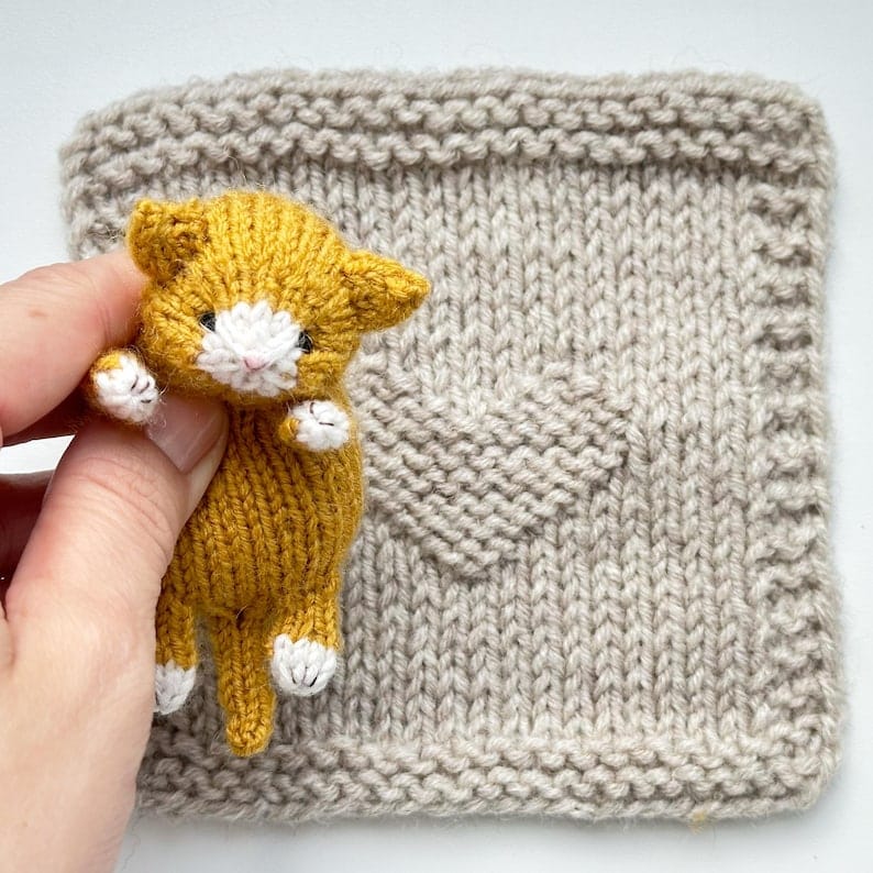 kitten toy knitting pattern
