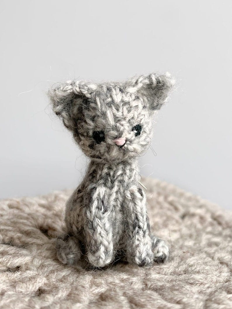 tiny kitten toy knitting pattern
